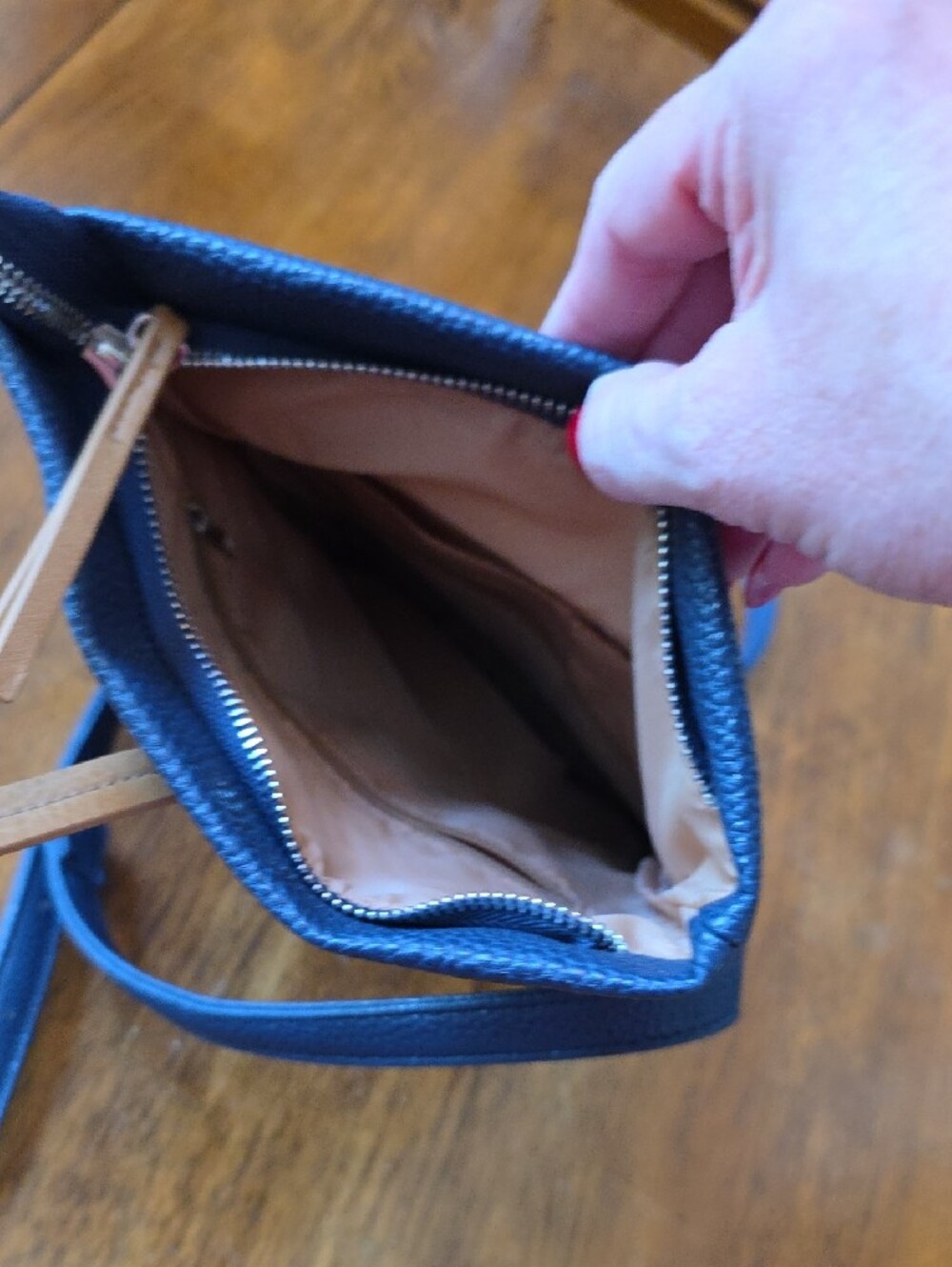 Nautica NWOT Navy, Brown & Tan Colorblock Cross Body Bag - Picture 8 of 10